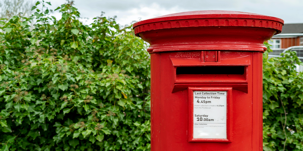 Royal Mail Workers Vote to Strike
